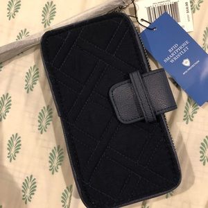 Vera Bradley RFID-Blocking Smartphone Wristlet